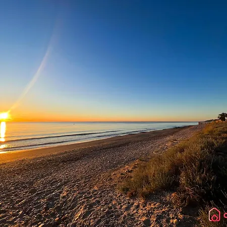 Escapada Marina شقة *